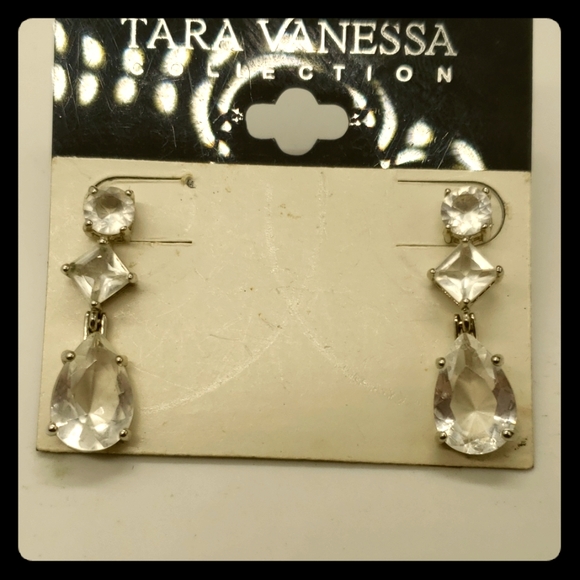 tara vanessa Jewelry Tara Vanessa Dangle Earrings Poshmark